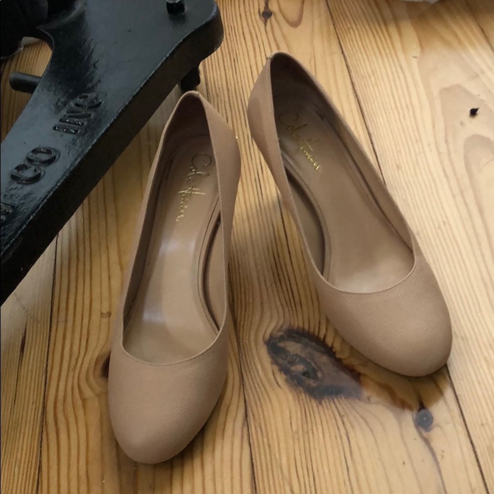 Sale!! ColeHaan Violet Nike air nude pumps